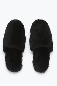 James Shearling Slipper in Black